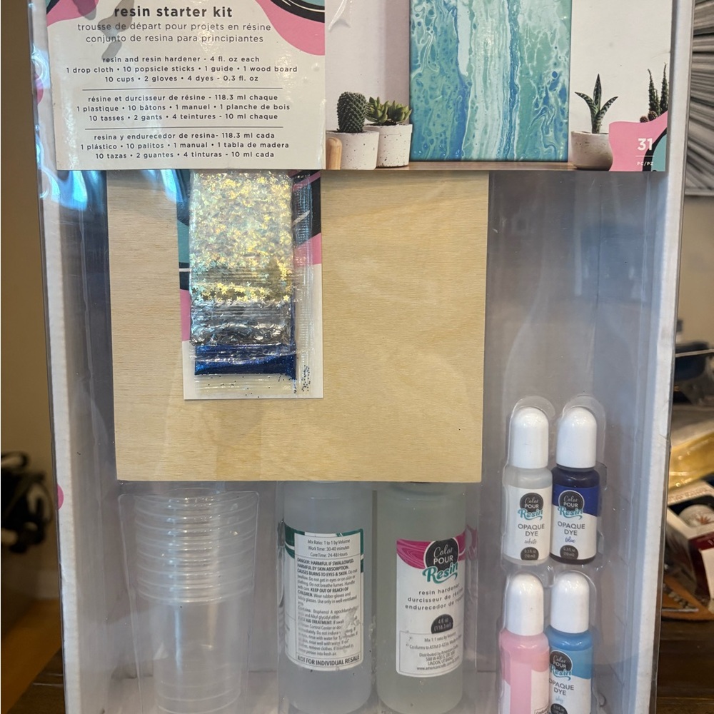 Color Pour Resin Starter Kit with Blue and Gold Accents